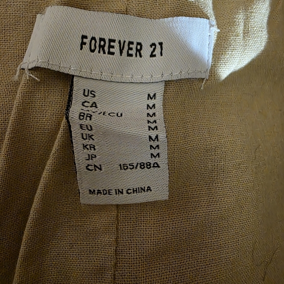 Forever 21 Khaki vest - Picture 3 of 3